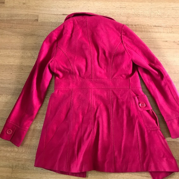 BRIGHT RED TULLE BRAND COAT - Picture 2 of 3